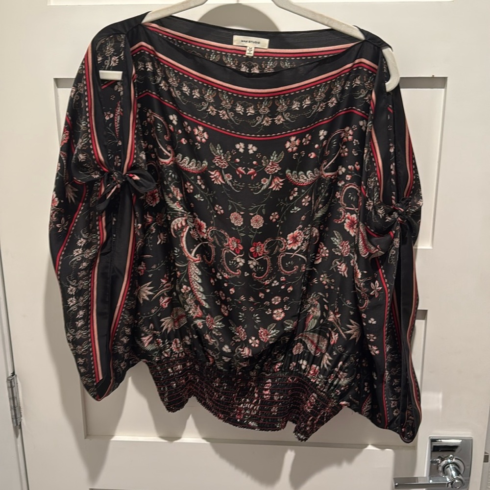 Max studio blouse